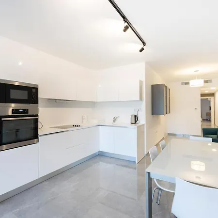 Apartment Seafront Haven With Breathtaking Sunsets W/ Wifi By 360 Estates *