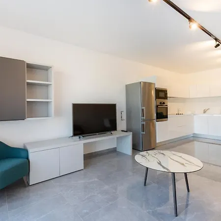 Seafront Haven With Breathtaking Sunsets W/ Wifi By 360 Estates Appartement